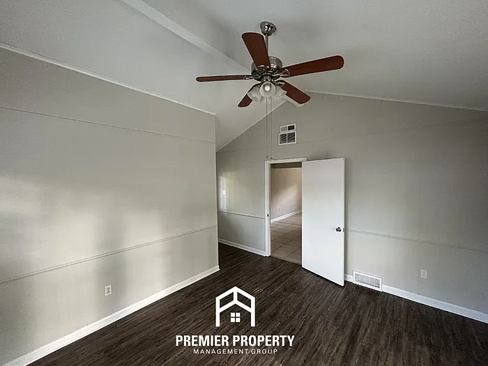 1344 Brandywine Dr — Photo 10