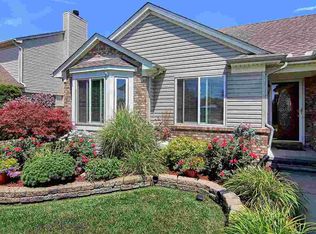 31685 Crystal Creek Dr, Chesterfield, MI 48047