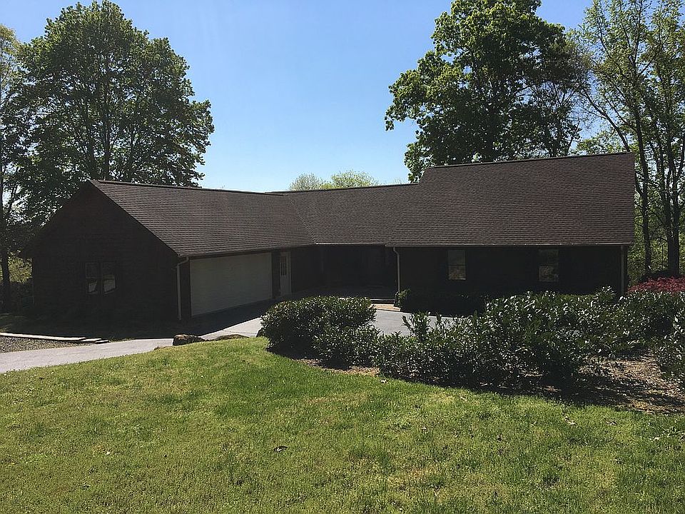 1st image of 920 Rocky Knoll Ln
