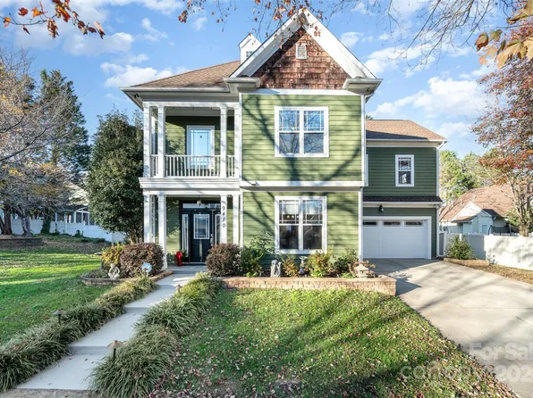 9410 Glenecho Dr, Cornelius, NC 28031