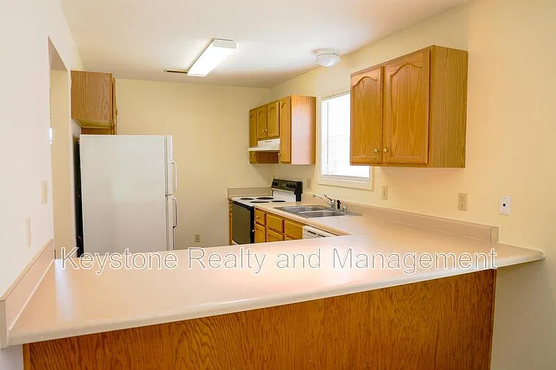 2 bed, 2.0 bath, 1080 sqft, $1,025 — Photo 4