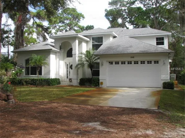 1981 Bayshore Dr, Englewood, FL 34223