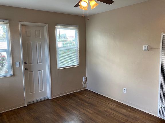 3rd image of 8367 Fresno Ave