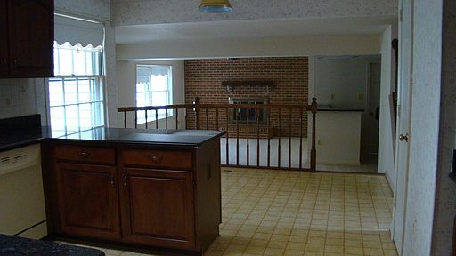 5th image of 7820 Lakeland Valley Dr