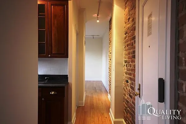 Rented by (Legacy) NY Quality Living Uptown | media 33