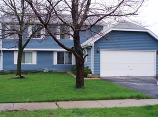 1218 Andover Cir, Aurora, IL 60504