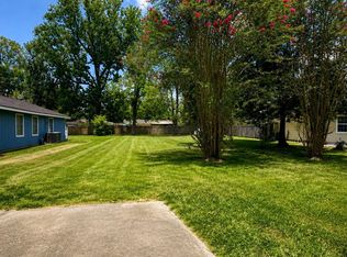 3942 Broadmoor Dr, Beaumont, TX 77707