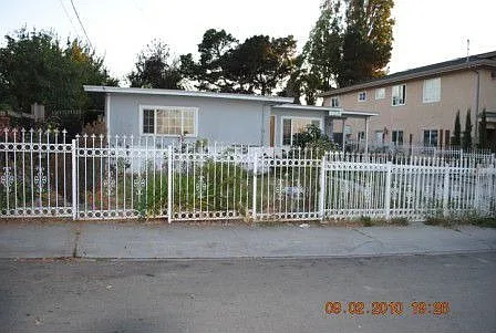 128 Sheryl Dr photo 1