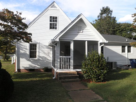 3rd image of 517 Springwood Ave