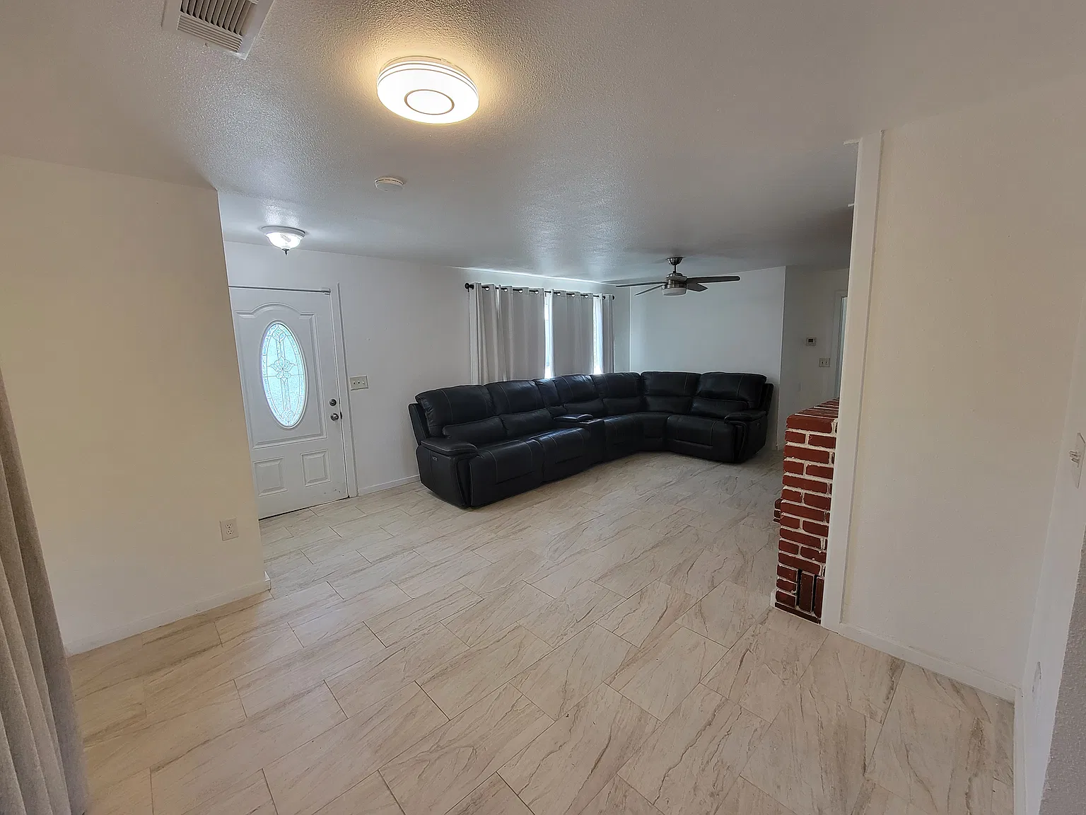 3 bed, 1144 sqft, $1,800 — Photo 3