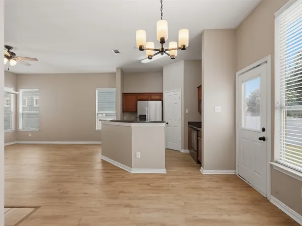 1051 Elm Dr, Providence Village, TX 76227