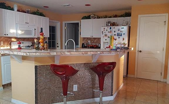 5th image of 3004 Sunshine Blvd S