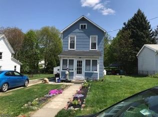 132 Buckwheat Rd, Franklin, NJ 07416