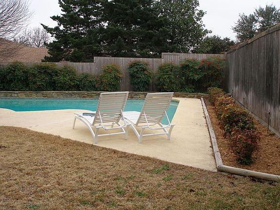 4th image of 2325 Kidwell Cir
