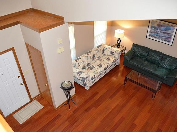 3rd image of 8158 Pelham Dr