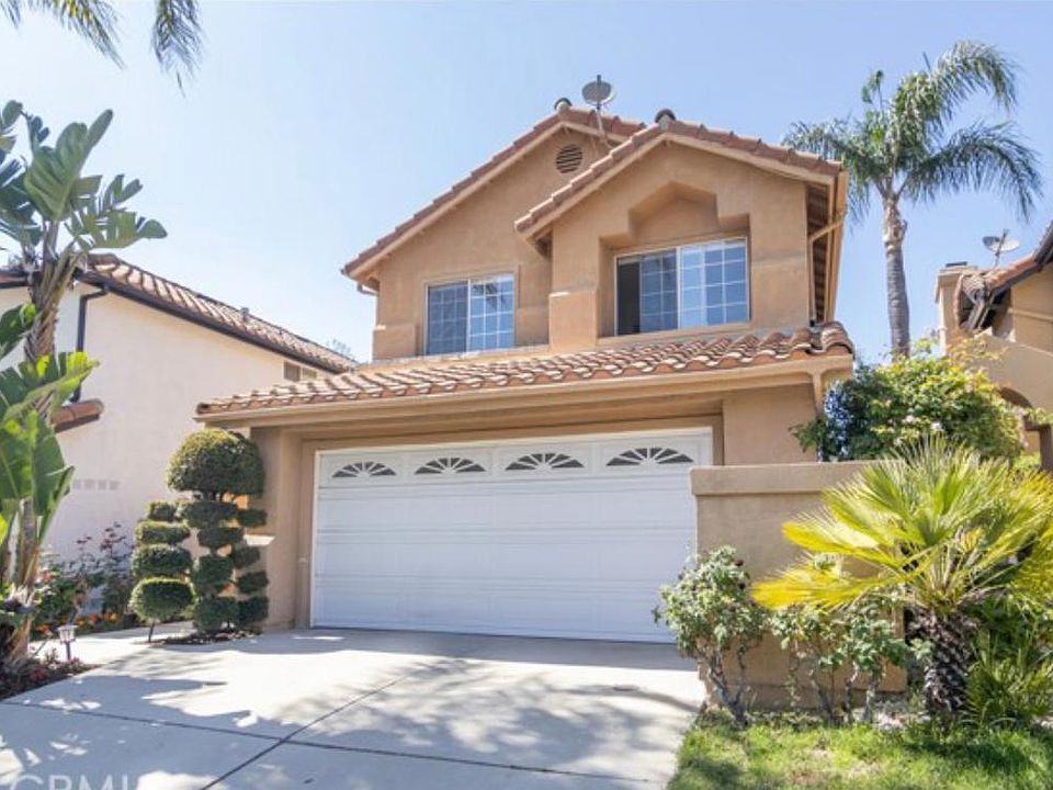 1st image of 24653 Calle Largo