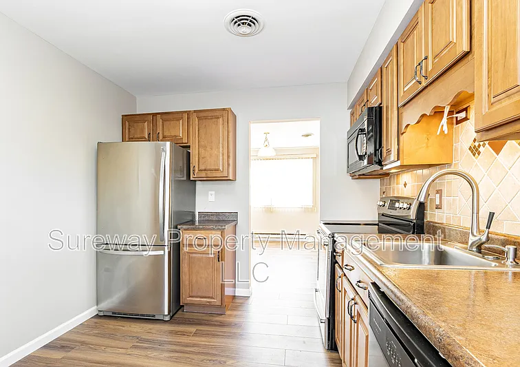 49 Westport Dr #71 — Photo 8
