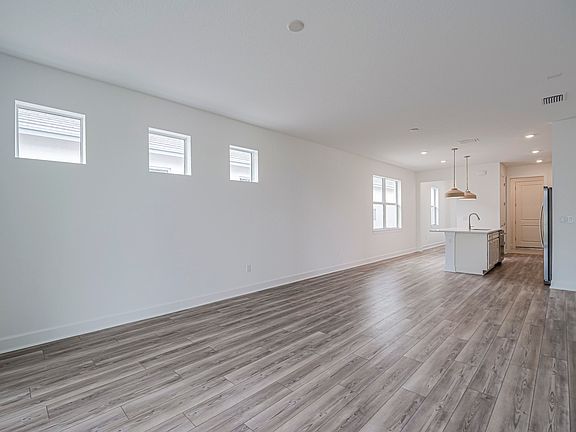 5th image of 4487 Nautilus Cir