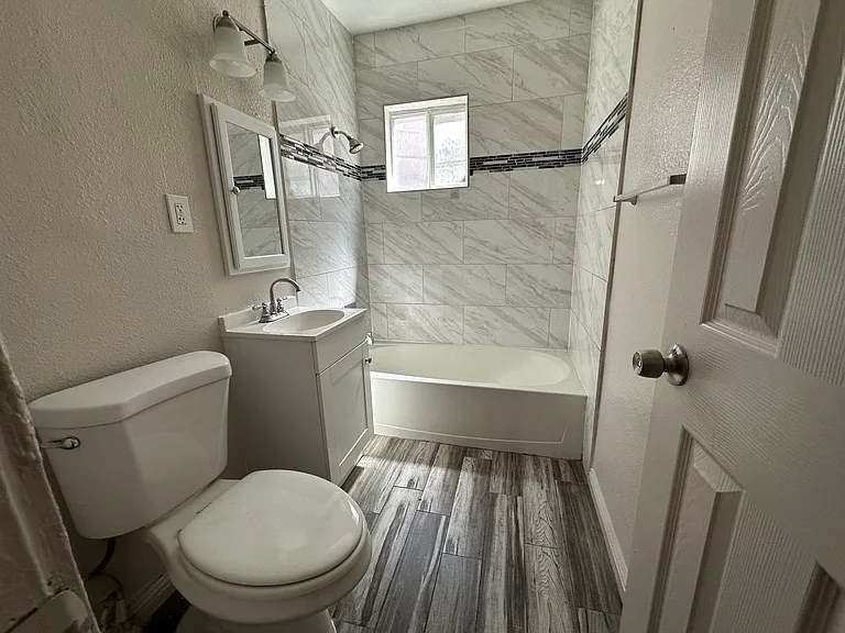 2105 Sunrise Ave — Photo 25