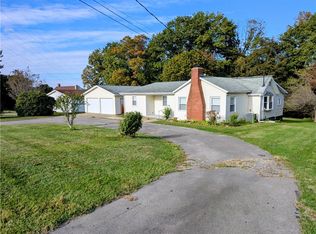 165 Saxonburg Rd, Butler, PA 16002