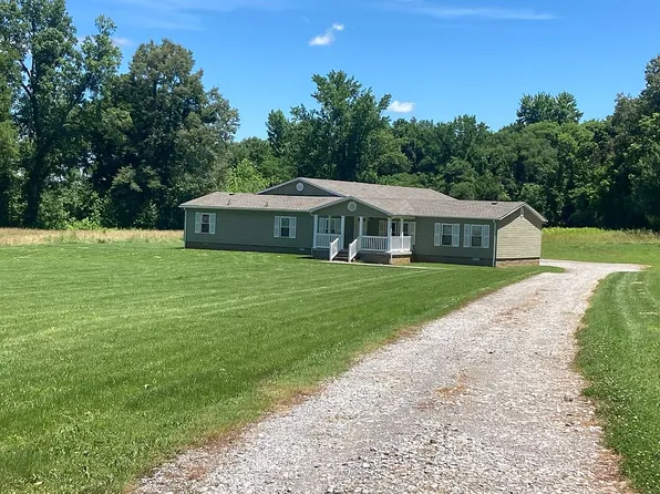808 Lawrence St, Livermore, KY 42352