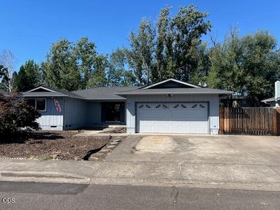 607 Palo Verde Way, Central Pt, OR, 97502
