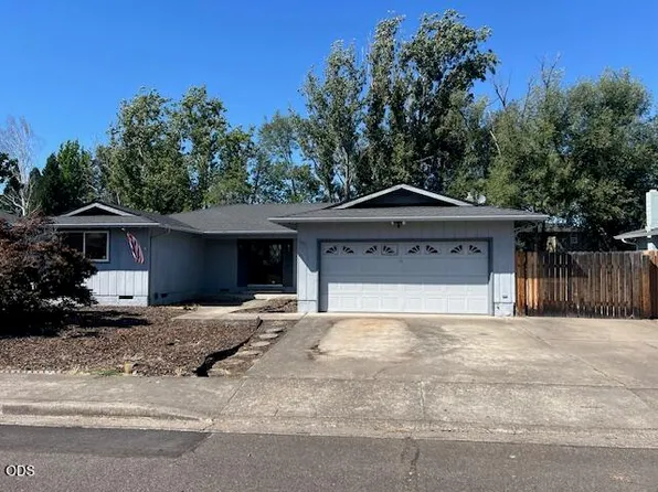 607 Palo Verde Way, Central Pt, OR 97502