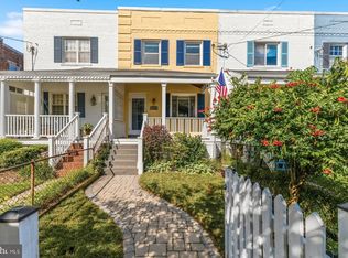 1722 Price St, Alexandria, VA 22301