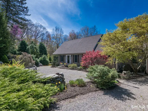 25 Spruce Drive, Litchfield, CT 06759