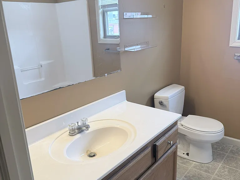310 N Jefferson St — Photo 2