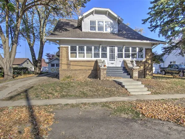 308 E Wait St, Cerro Gordo, IL 61818