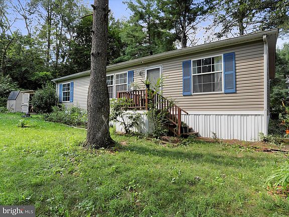 3rd image of 1685 Liberty Dr