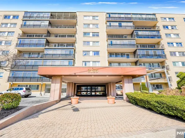 2185 Lemoine Ave APT 5B, Fort Lee, NJ 07024