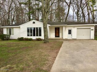 7770 S Michigan Ave, Rothbury, MI 49452