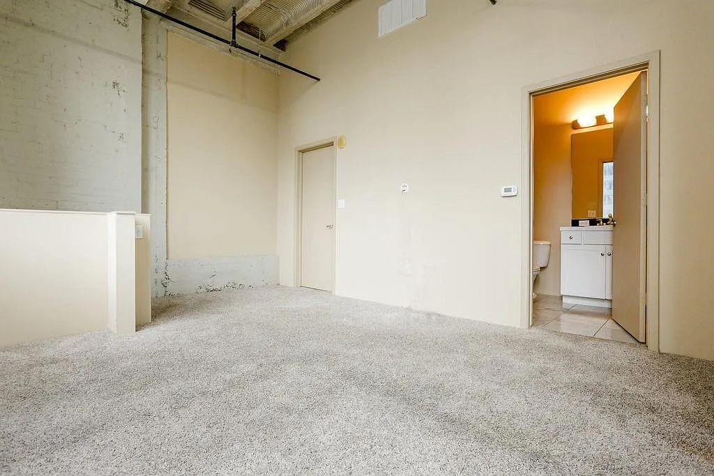 2 bed, 2.0 bath, 1130 sqft, $2,300 — Photo 3