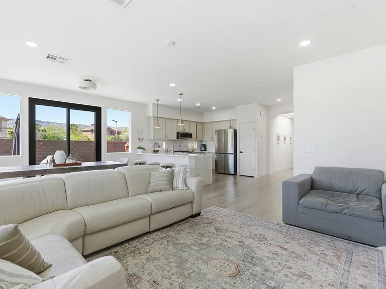 11063 Pegasus Dr — Photo 37