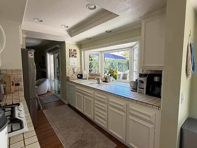 1109 Powell Dr — Photo 10