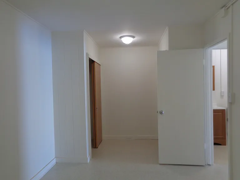 1604 Democrat St — Photo 5
