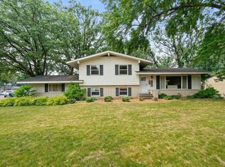 2254 County Road F E, White Bear Lake, MN 55110