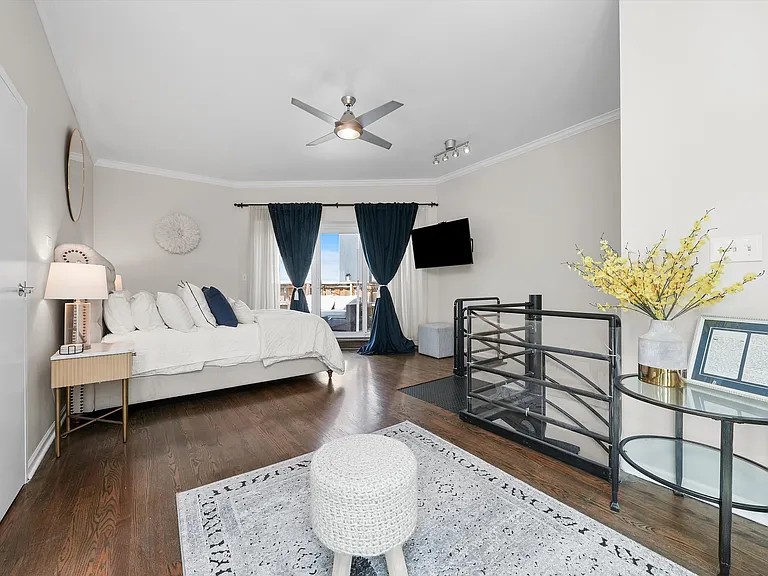 1019 W Jackson Blvd #3G — Photo 9