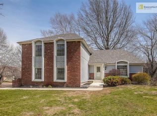 9019 W 117th St, Overland Park, KS 66210