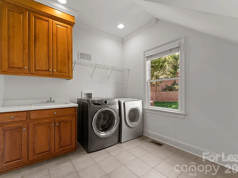 2134 Glade Hill Rd — Photo 24
