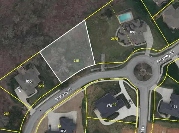 716 Amberly Ct, Lenoir City, TN 37772