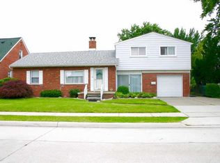 17197 Forest Ave, Eastpointe, MI