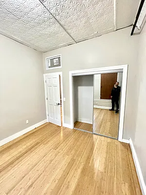 Rented by Pear NYC LLC | media 19