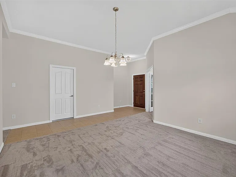 24715 Hikers Bend Dr — Photo 9