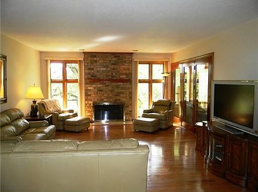2nd image of 4929 Delta River Dr