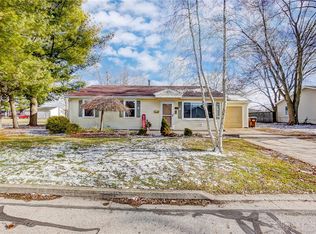 12 Homestead St, Jamestown, OH 45335