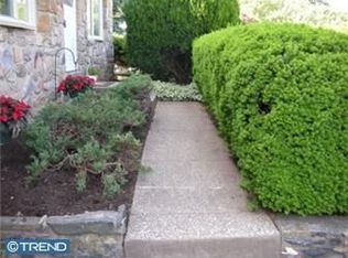 726 Chapel Rd, Glenside, PA 19038