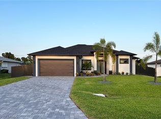 4121 SW 8th Court Cpe, Coral, FL 33914